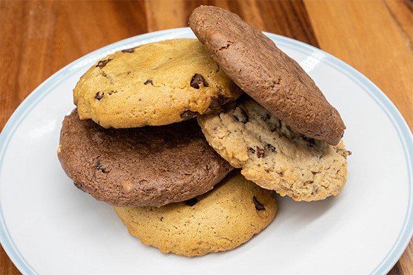 Five warm cookies on a plate, a dessert served at our kid friendly restaurant near Barclay-Kingston, Cherry Hill, NJ.